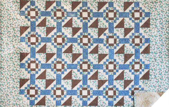 Beautiful Blue/Brown Quilt